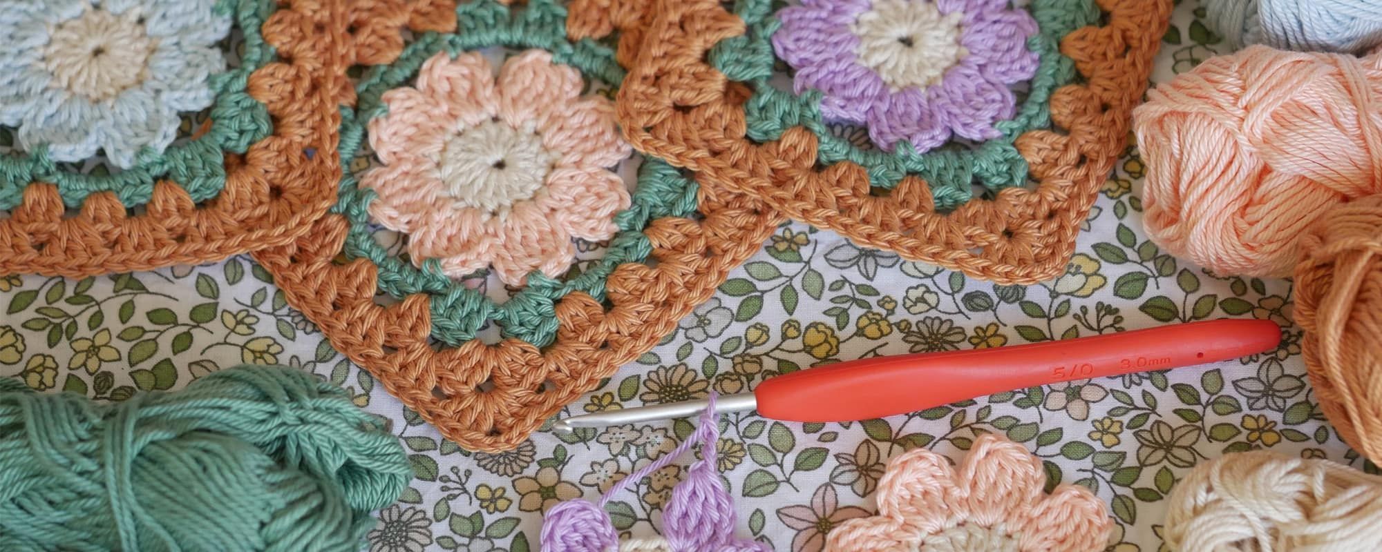 Granny squares met een bloempatroon